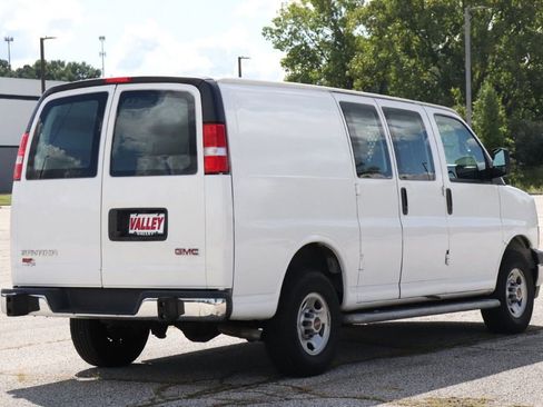 Used 2024 GMC Savana 2500 w/ Driver Convenience Package image 7