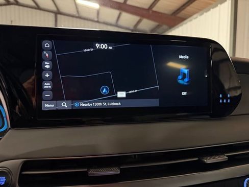 Used 2024 Hyundai Palisade SEL FWD image 19
