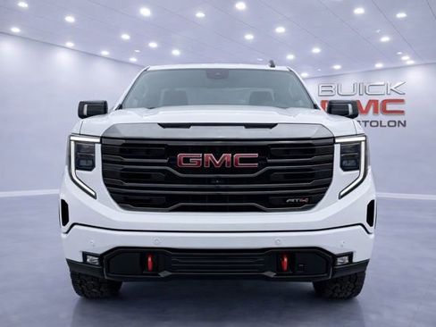 Used 2023 GMC Sierra 1500 AT4 w/ AT4 Preferred Package image 3