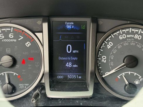 Used 2020 Toyota Tacoma TRD Sport AWD/4WD image 13