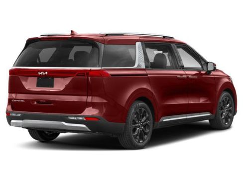 Used 2024 Kia Carnival SX Prestige FWD image 3