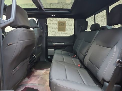 Used 2022 Ford F150 XLT w/ Equipment Group 302A High image 14