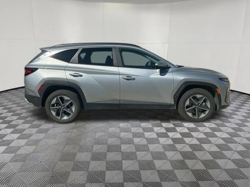 Used 2025 Hyundai Tucson SEL AWD/4WD image 11