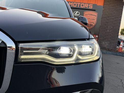 Used 2019 BMW X7 xDrive40i w/ Premium Package AWD/4WD image 4