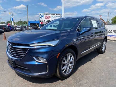 Used 2023 Buick Enclave Essence w/ Experience Buick Package AWD/4WD image 7