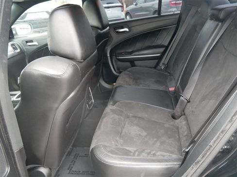 Used 2019 Dodge Charger Scat Pack w/ Technology Group image 11