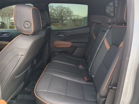 Used 2024 GMC Canyon AT4 w/ AT4 Premium Package image 12