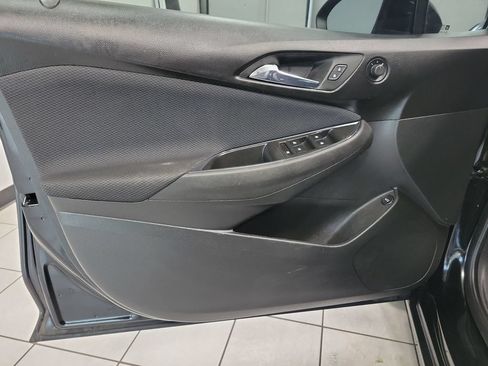 Used 2017 Chevrolet Cruze LT FWD image 32