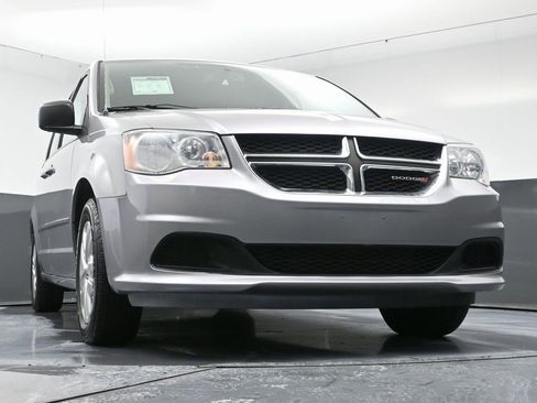Used 2017 Dodge Grand Caravan SE w/ Power Window Group image 47