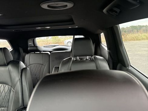 Certified 2023 Buick Enclave Avenir w/ Avenir Technology Package image 12