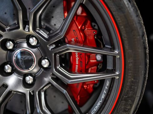 Used 2023 Chevrolet Corvette Z06 w/ Z07 Performance Package RWD image 13