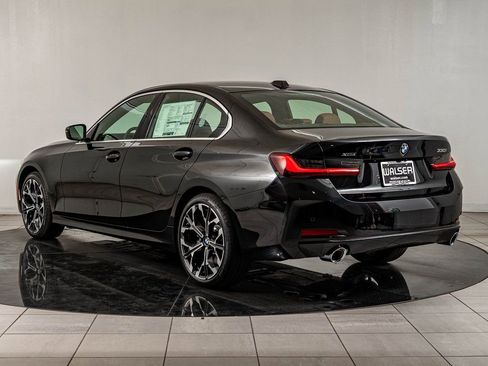 New 2026 BMW 330i xDrive Sedan w/ Premium Package AWD/4WD image 6