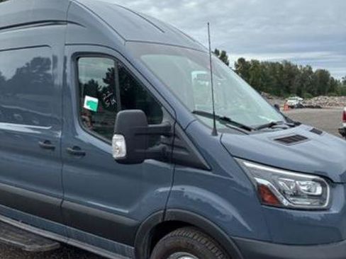Used 2022 Ford Transit 250 148 High Roof Extended AWD w/ Parcel Delivery Package image 7
