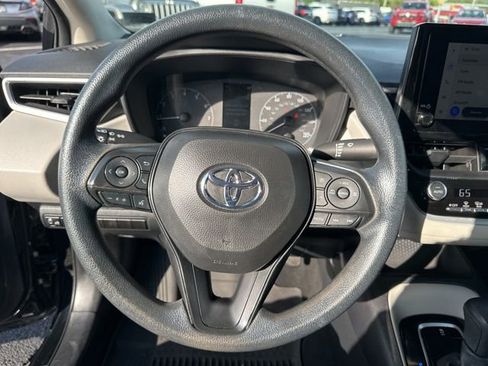 Used 2024 Toyota Corolla LE w/ LE Convenience Package image 12