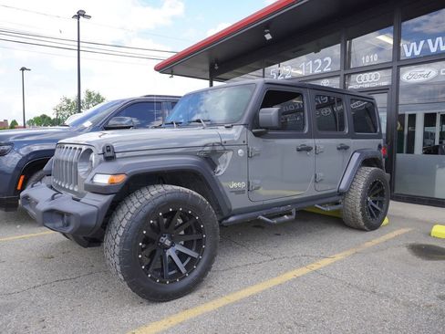 Used 2019 Jeep Wrangler Unlimited Sport S AWD/4WD image 1