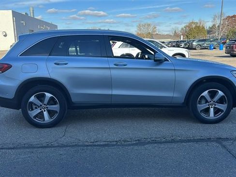 Certified 2022 Mercedes-Benz GLC 300 4MATIC image 3