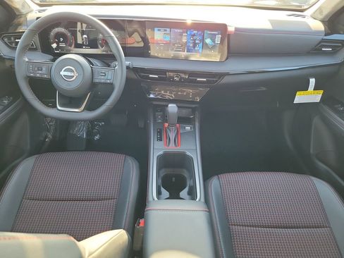 New 2026 Nissan Kicks SR FWD image 7
