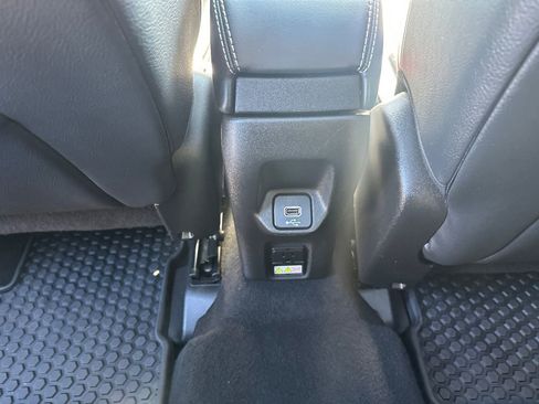 Used 2022 Jeep Renegade Limited w/ Sun, Sound & Wheels Group AWD/4WD image 29