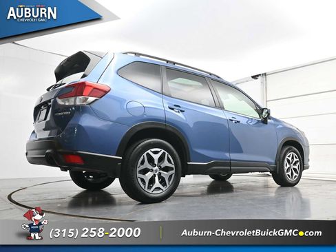 Used 2024 Subaru Forester Premium AWD/4WD image 26