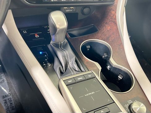 Used 2020 Lexus RX 350 w/ Premium Package image 17