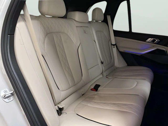 Used 2020 BMW X5 sDrive40i w/ M Sport Package RWD image 78