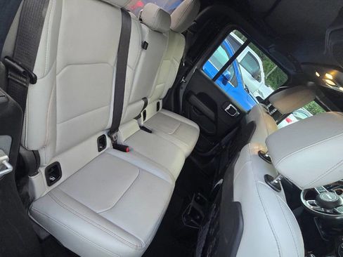 Used 2022 Jeep Gladiator Mojave image 25