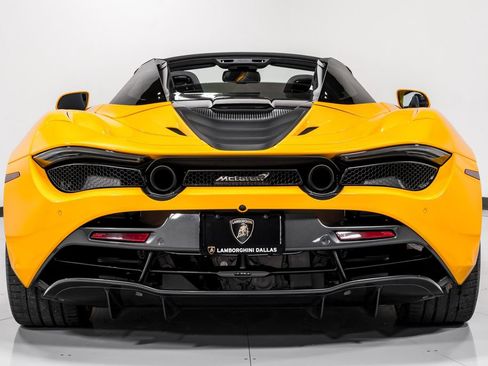 Used 2022 McLaren 720S Spider image 4