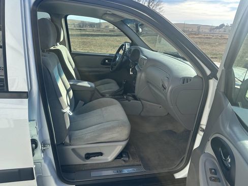 Used 2005 Chevrolet TrailBlazer EXT LS w/ LS Preferred Equipment Group image 19