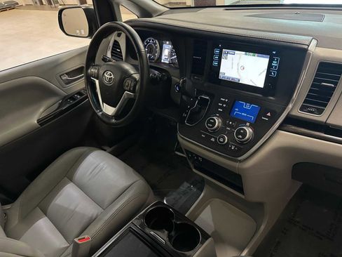Used 2015 Toyota Sienna XLE w/ XLE Navigation Package AWD/4WD image 29
