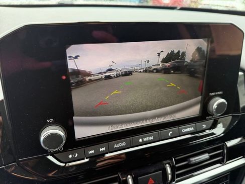 New 2025 Nissan Pathfinder SV w/ SV Premium Package image 20