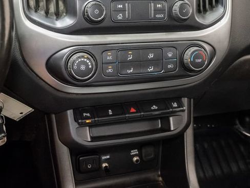 Used 2022 Chevrolet Colorado LT w/ Fleet Safety Package RWD image 18
