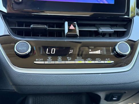 Used 2024 Toyota Corolla LE FWD image 16