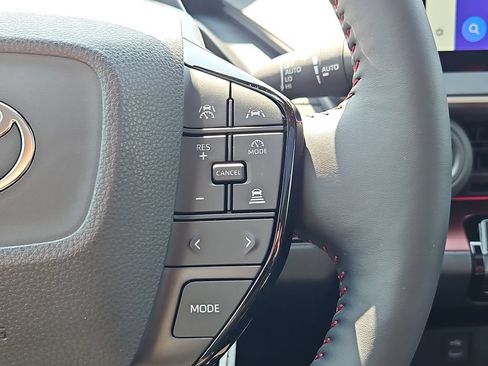 New 2027 Toyota Prius Plug-In Hybrid FWD image 15