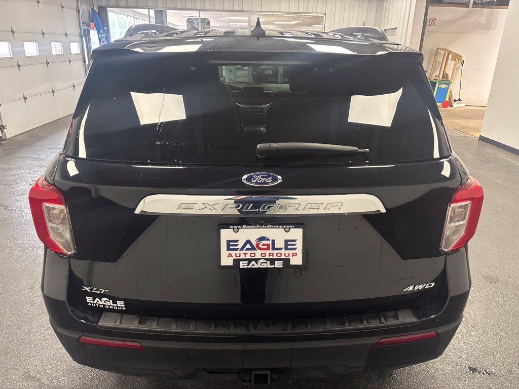 Used 2021 Ford Explorer XLT w/ Class III Trailer Tow Package AWD/4WD image 9