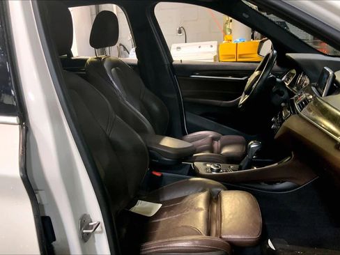 Used 2018 BMW X1 xDrive28i w/ Convenience Package image 8