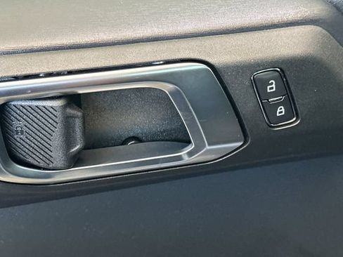 Used 2025 Ford Bronco Badlands w/ Matte Film Protection Package AWD/4WD image 11