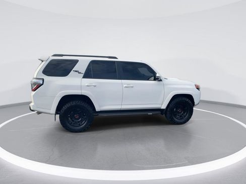 Used 2024 Toyota 4Runner TRD Off-Road Premium image 9