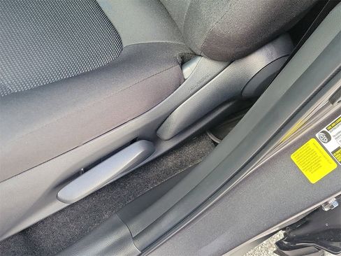 Used 2025 Toyota RAV4 LE image 17