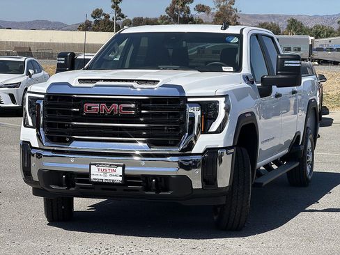 New 2026 GMC Sierra 2500 Pro w/ 1SA Pro Safety Plus Package AWD/4WD image 3