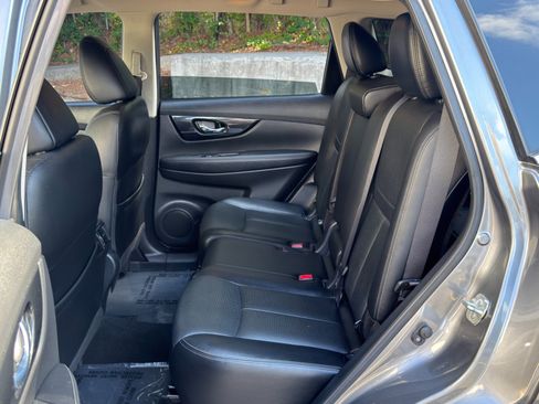Used 2018 Nissan Rogue SL w/ Premium Package FWD image 40
