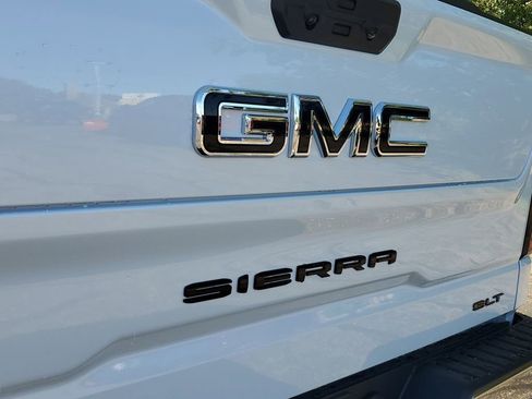 New 2026 GMC Sierra 1500 SLT w/ SLT Premium Package AWD/4WD image 14