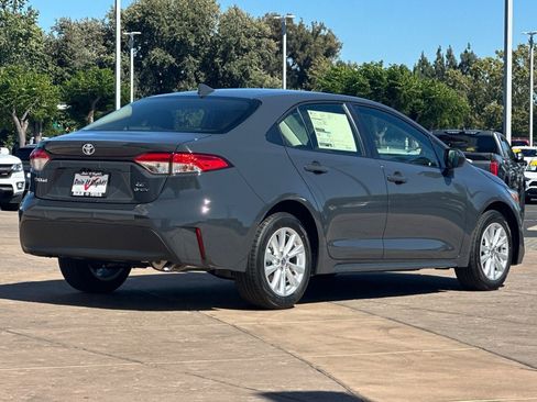 New 2026 Toyota Corolla LE w/ LE Premium Package FWD image 4