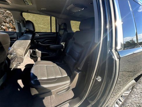 Used 2019 GMC Yukon XL Denali w/ Denali Ultimate Package image 25