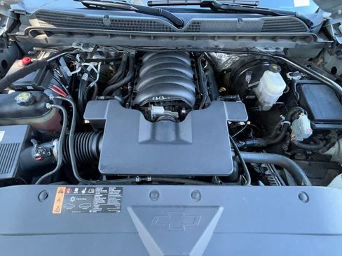 Used 2017 Chevrolet Silverado 1500 LT w/ All Star Edition AWD/4WD image 8