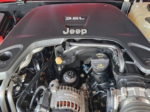 Used 2021 Jeep Gladiator Mojave image 15