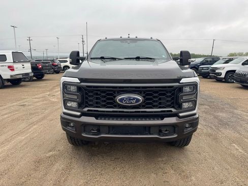 Used 2024 Ford F250 XLT w/ XLT Premium Package AWD/4WD image 8