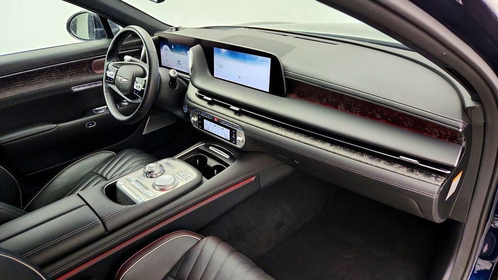 Used 2023 Genesis G90 3.5T AWD/4WD image 29