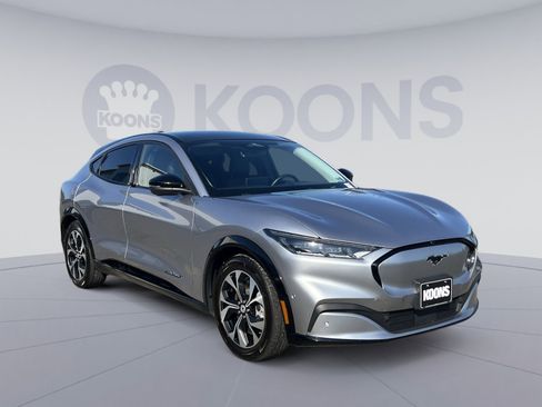 Used 2021 Ford Mustang Mach-E Premium AWD/4WD image 18