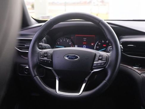Used 2020 Ford Explorer Limited w/ Class III Trailer Tow Package image 25