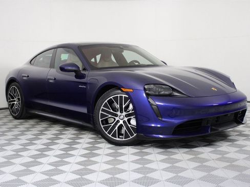 Used 2020 Porsche Taycan Turbo image 9